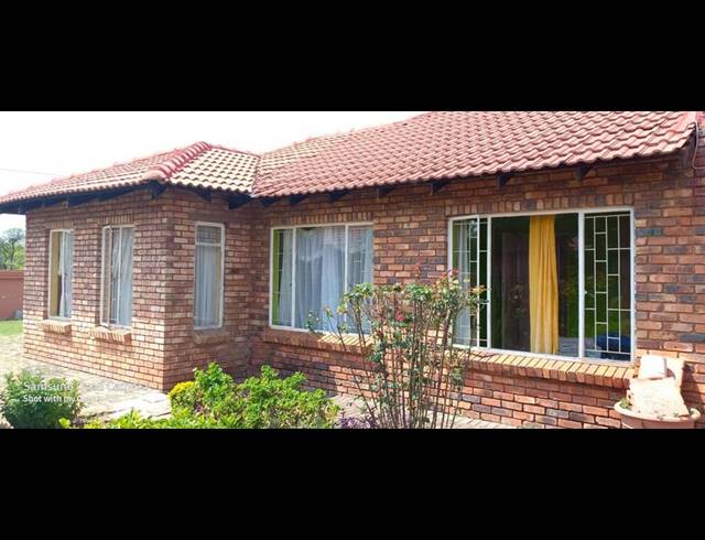4 BEDROOM PROPERTY TO RENT IN THE ORCHARDS